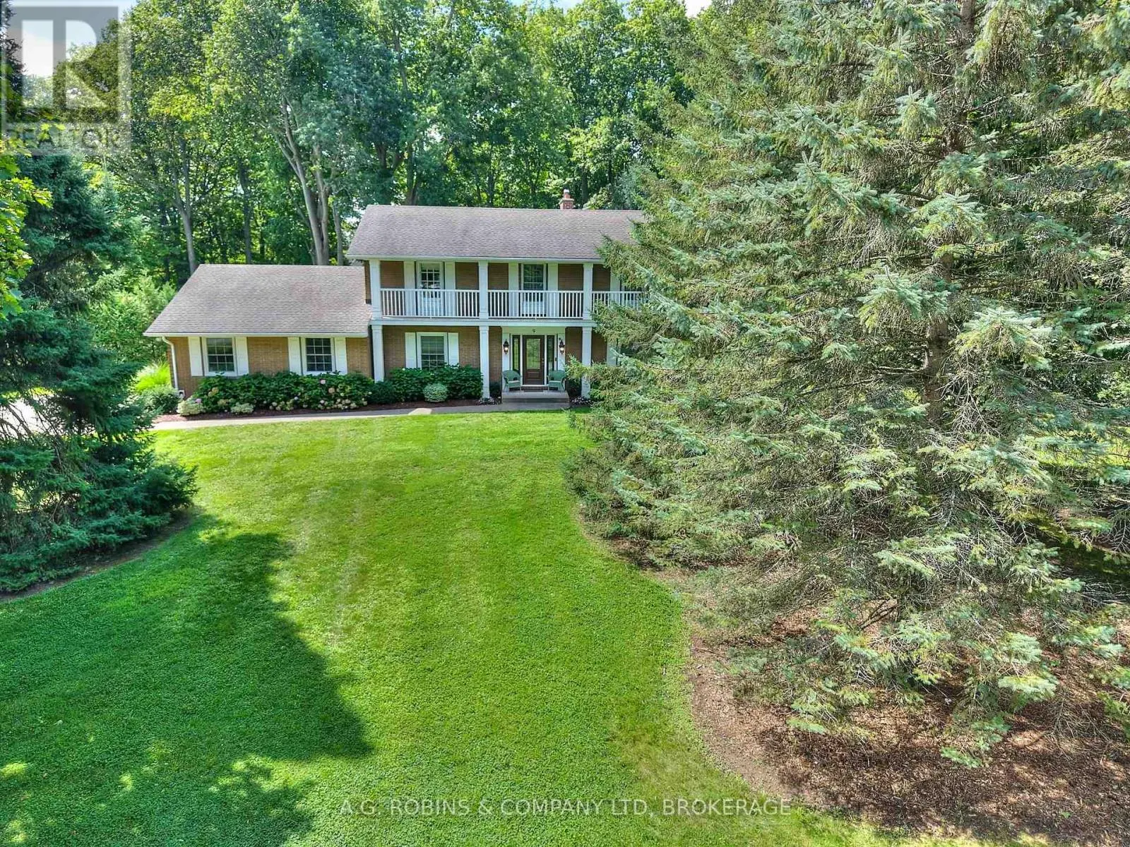 9 TERRACE HEIGHTS COURT