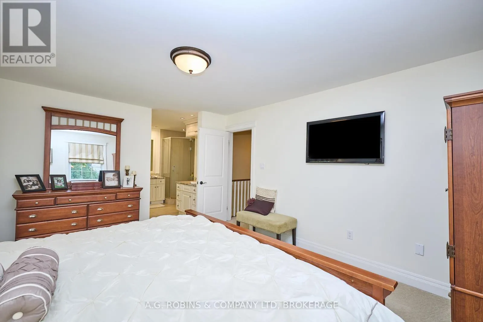 9 TERRACE HEIGHTS COURT