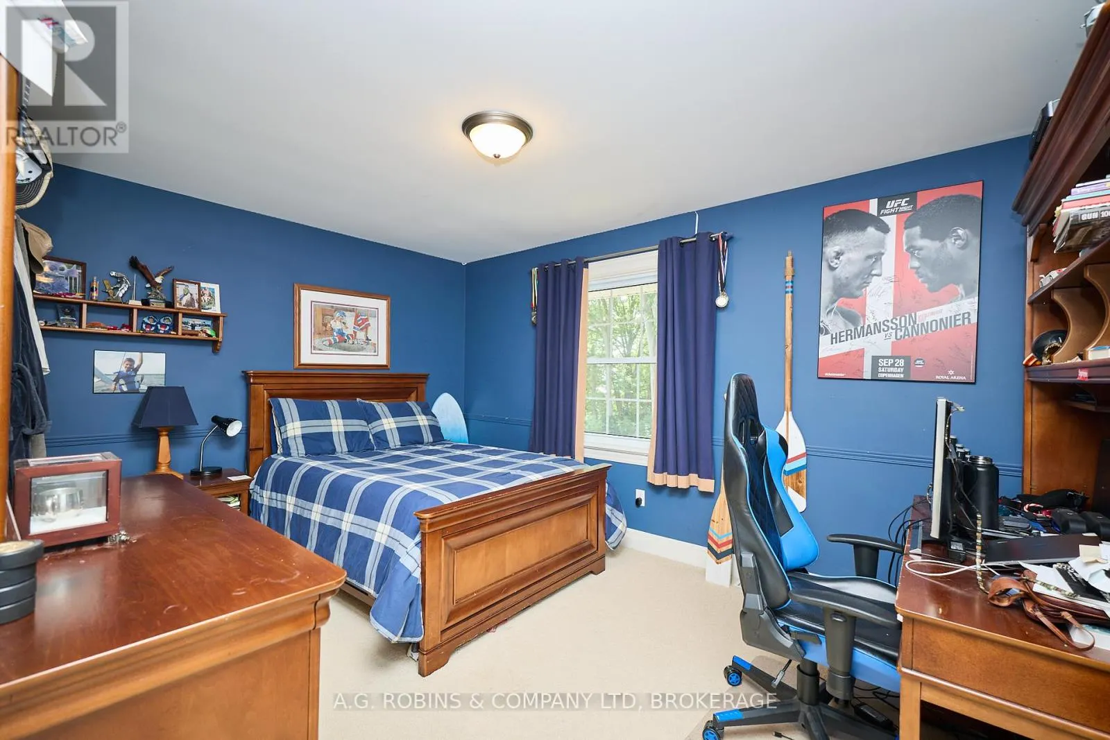 9 TERRACE HEIGHTS COURT