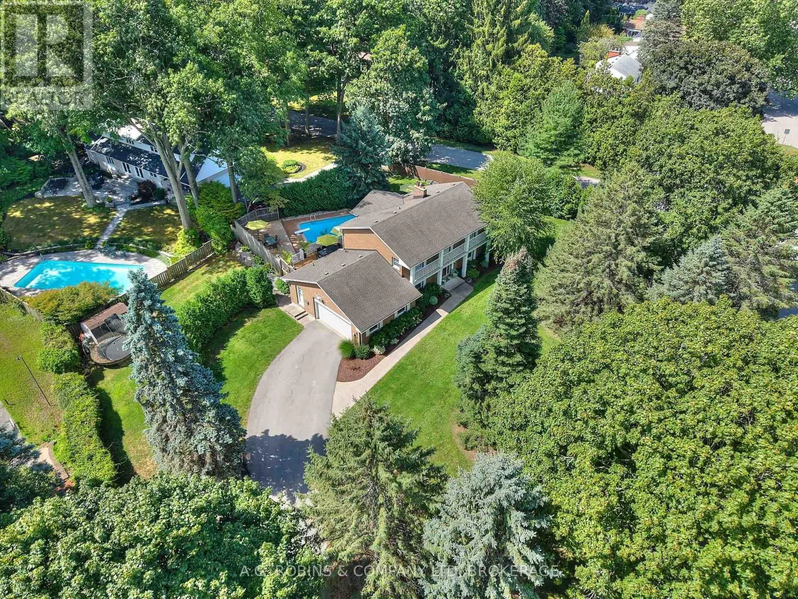 9 TERRACE HEIGHTS COURT