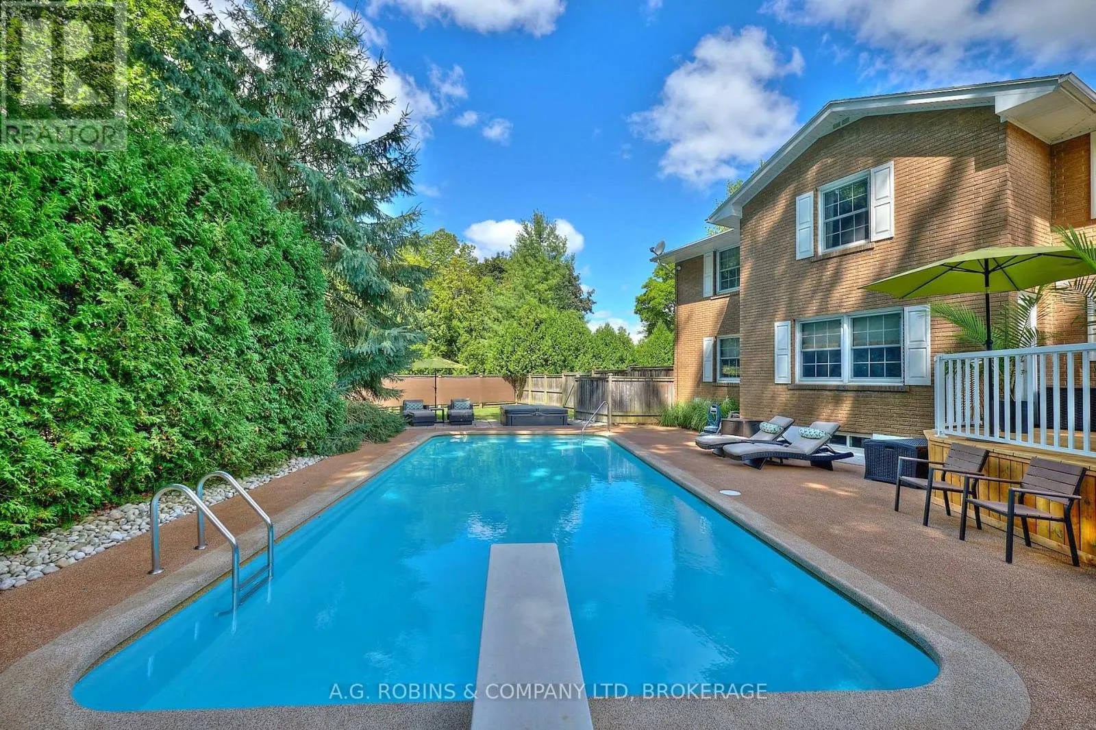 9 TERRACE HEIGHTS COURT