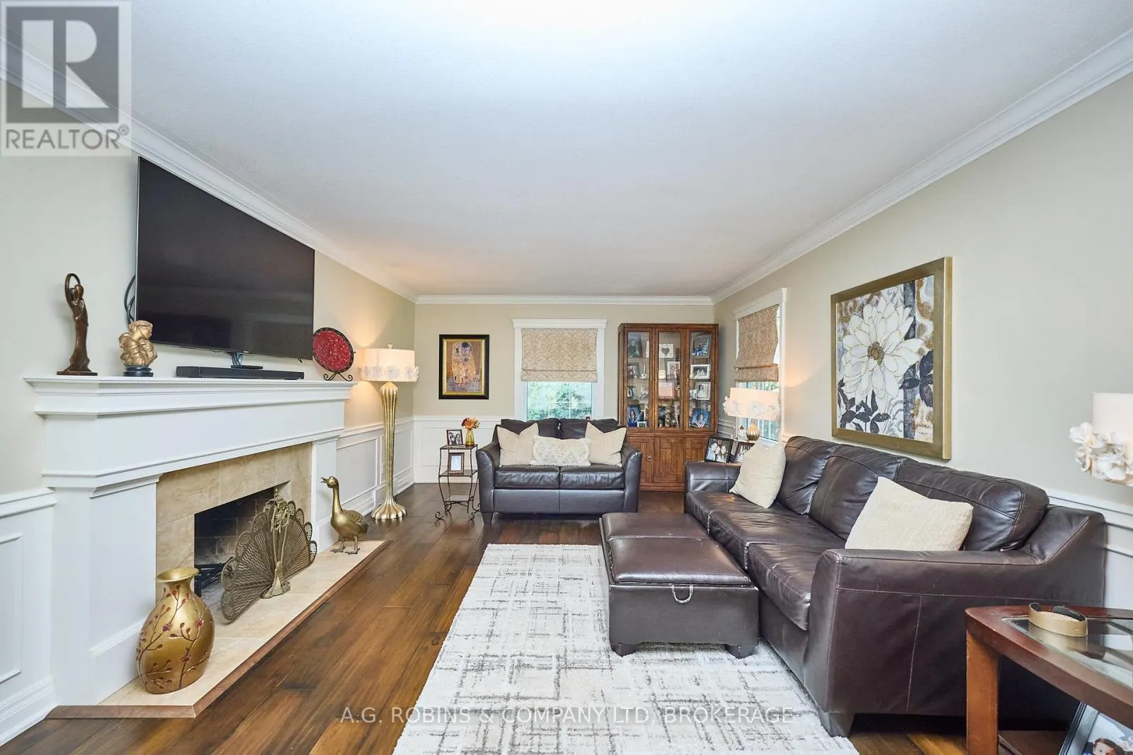 9 TERRACE HEIGHTS COURT