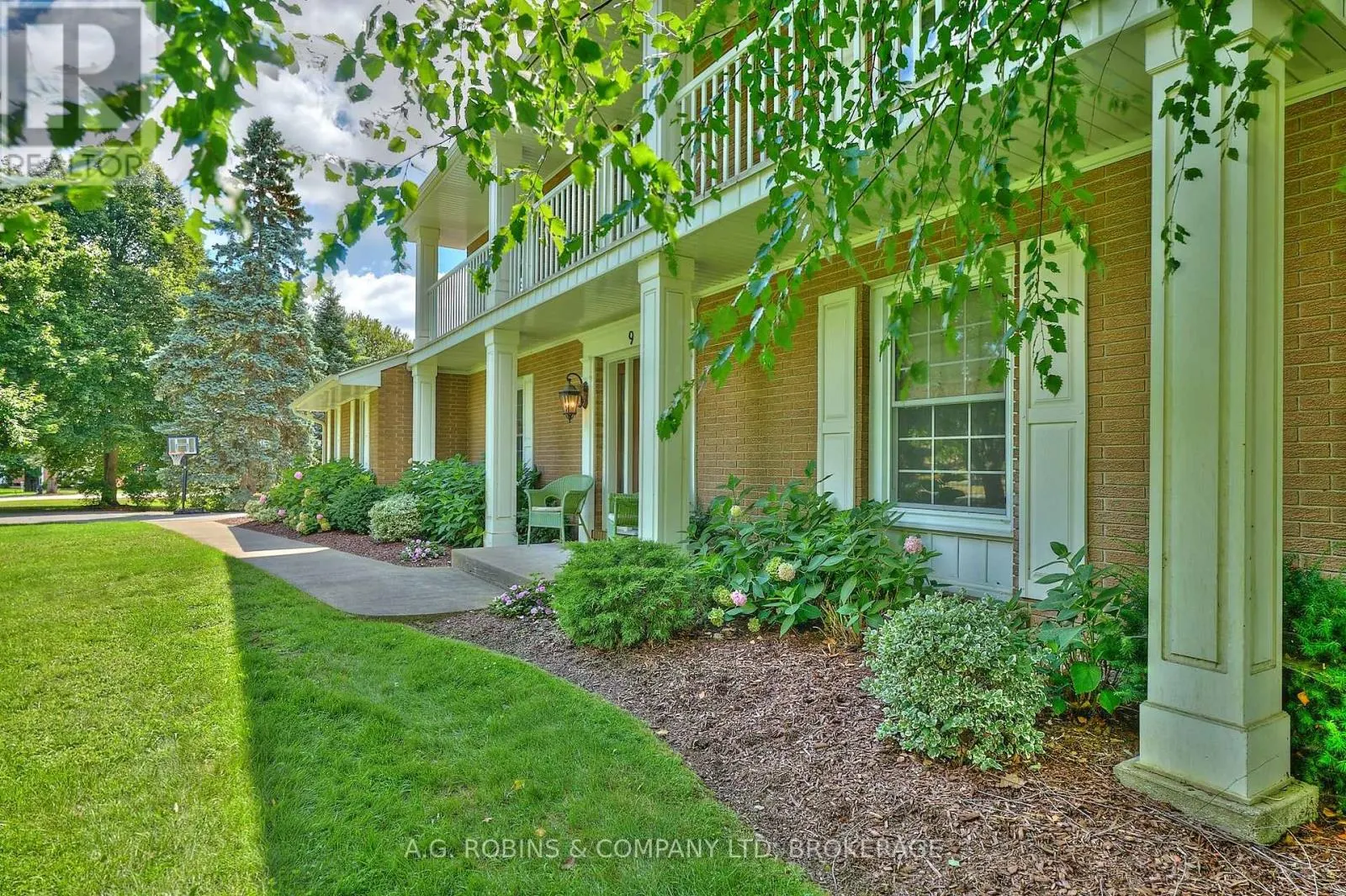 9 TERRACE HEIGHTS COURT