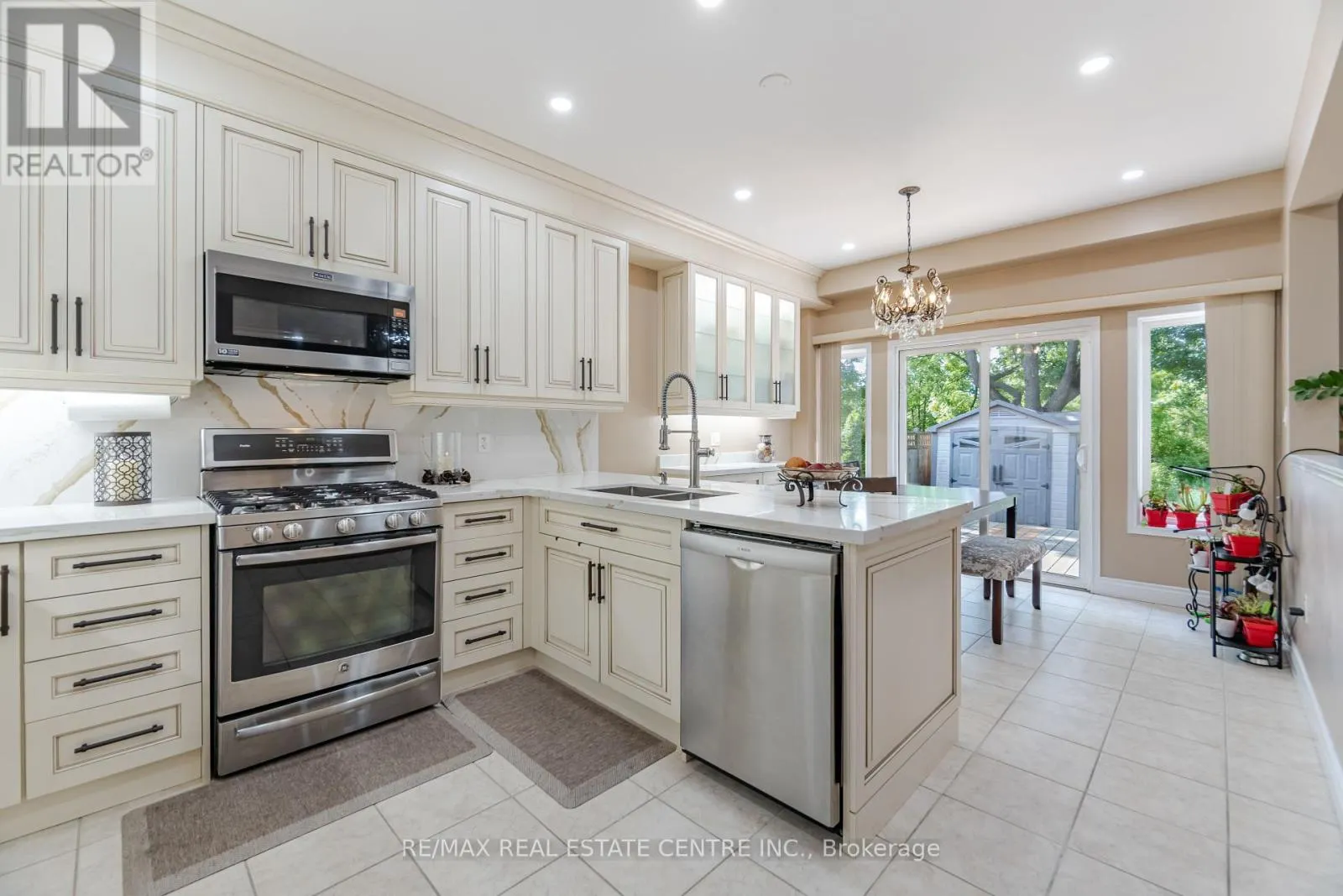35 PANTANO DRIVE