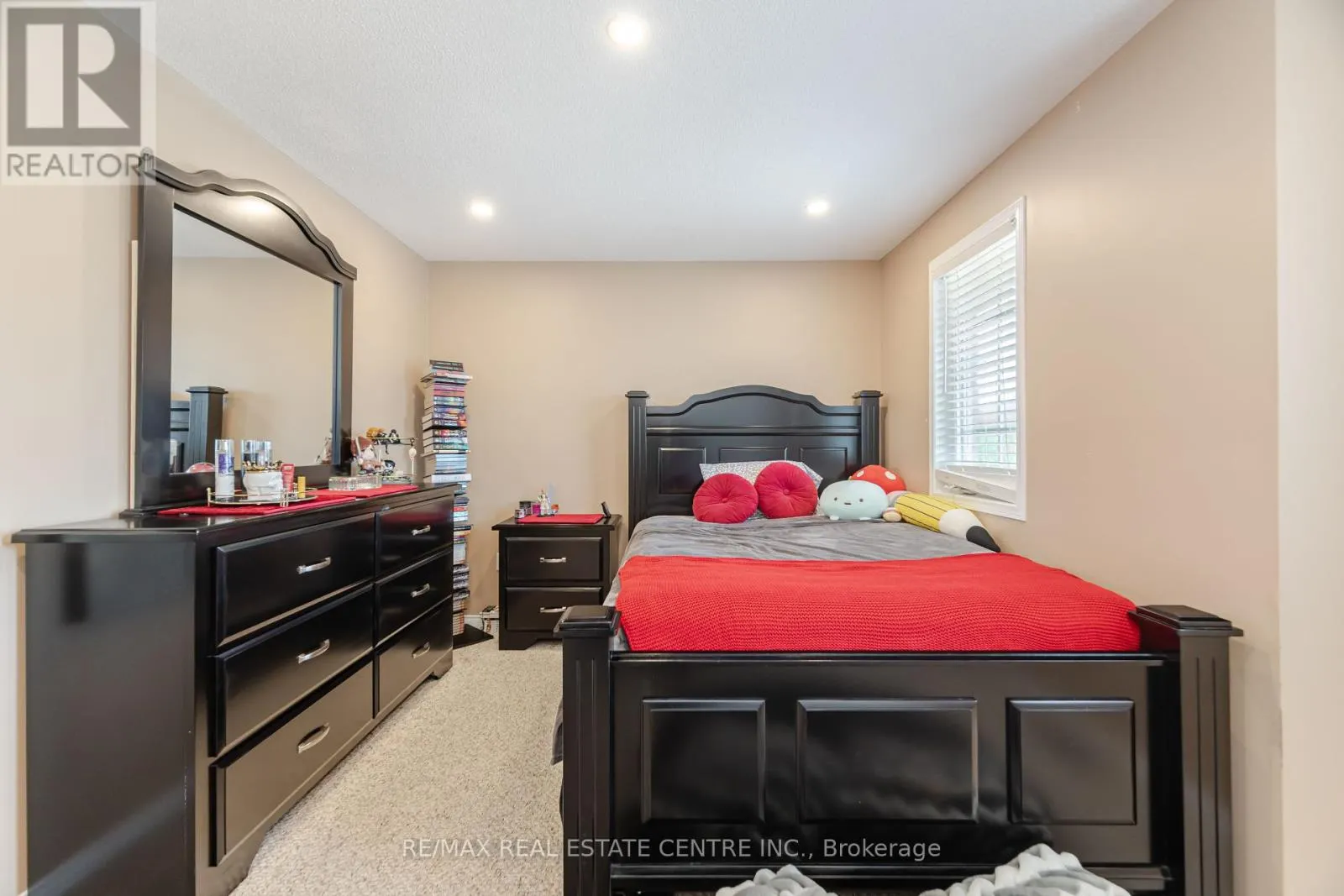 35 PANTANO DRIVE