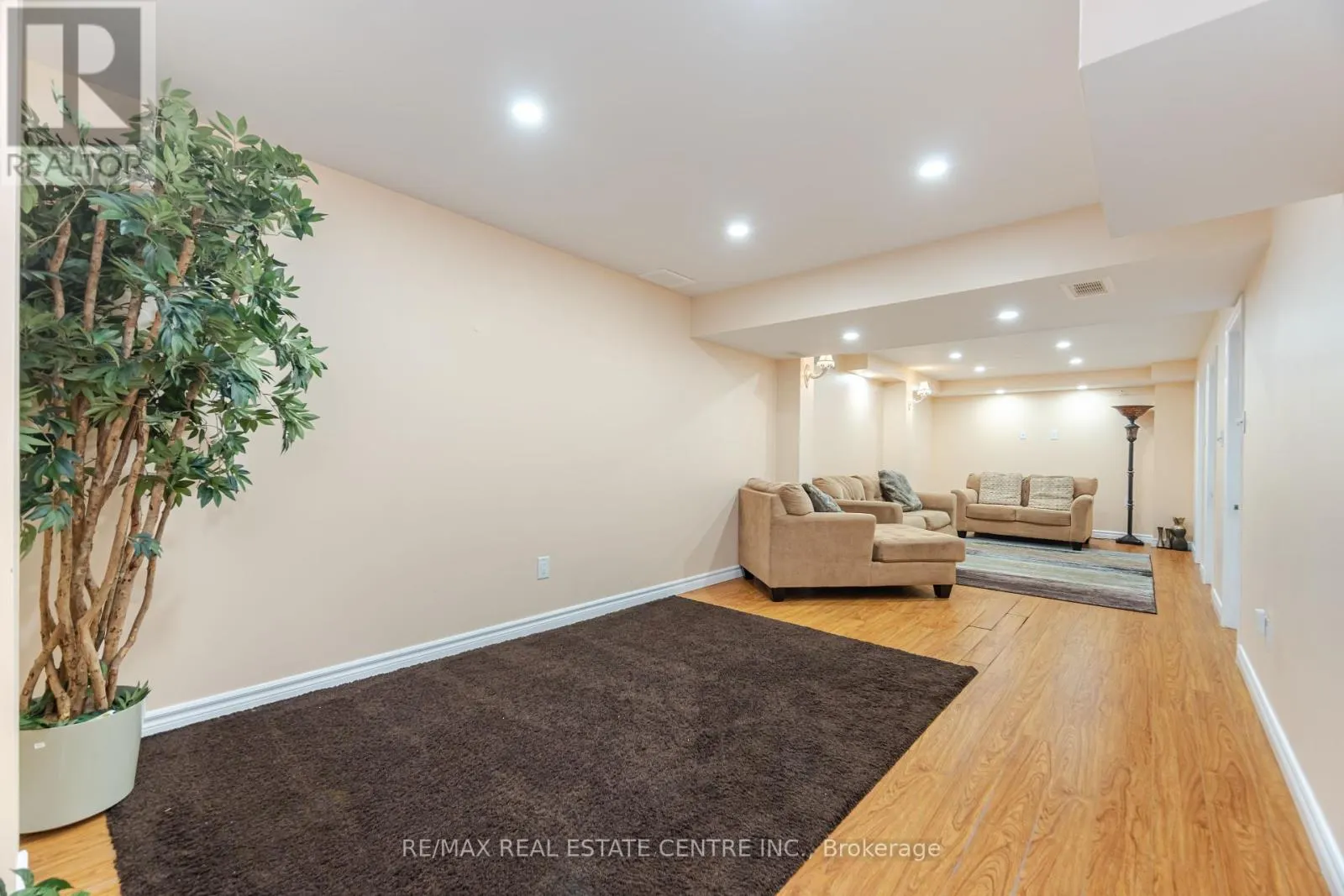 35 PANTANO DRIVE