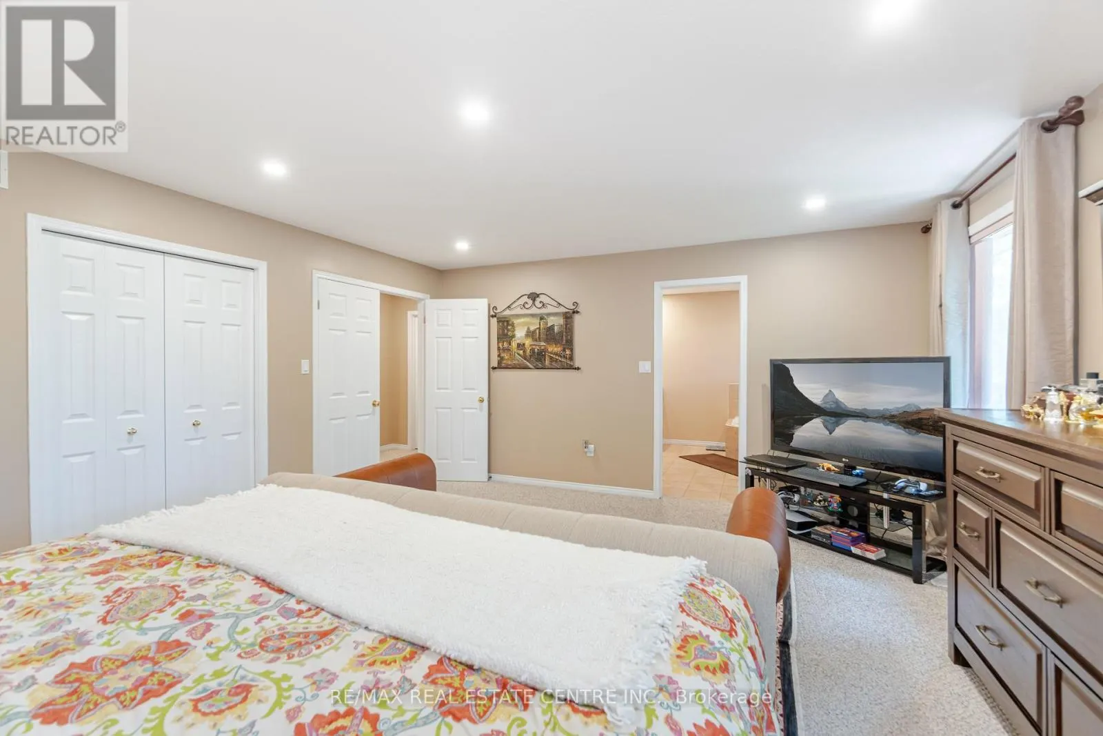 35 PANTANO DRIVE