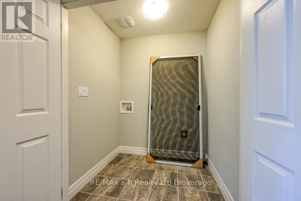 129 LOSSING DRIVE