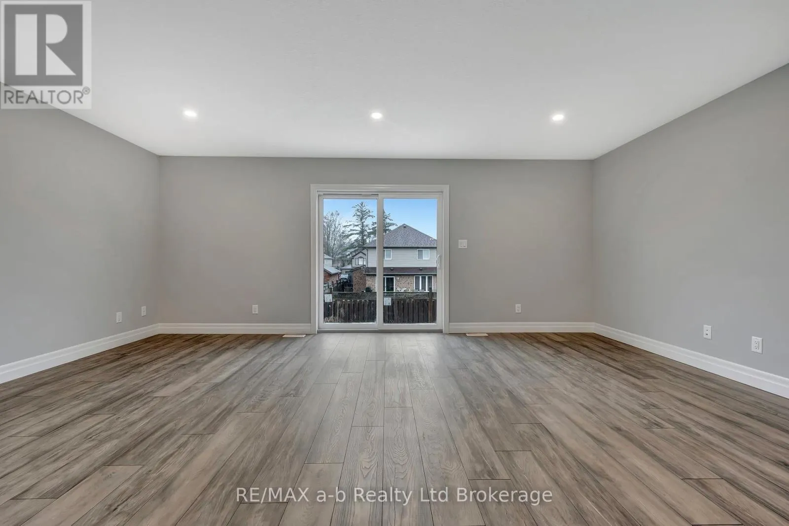 129 LOSSING DRIVE