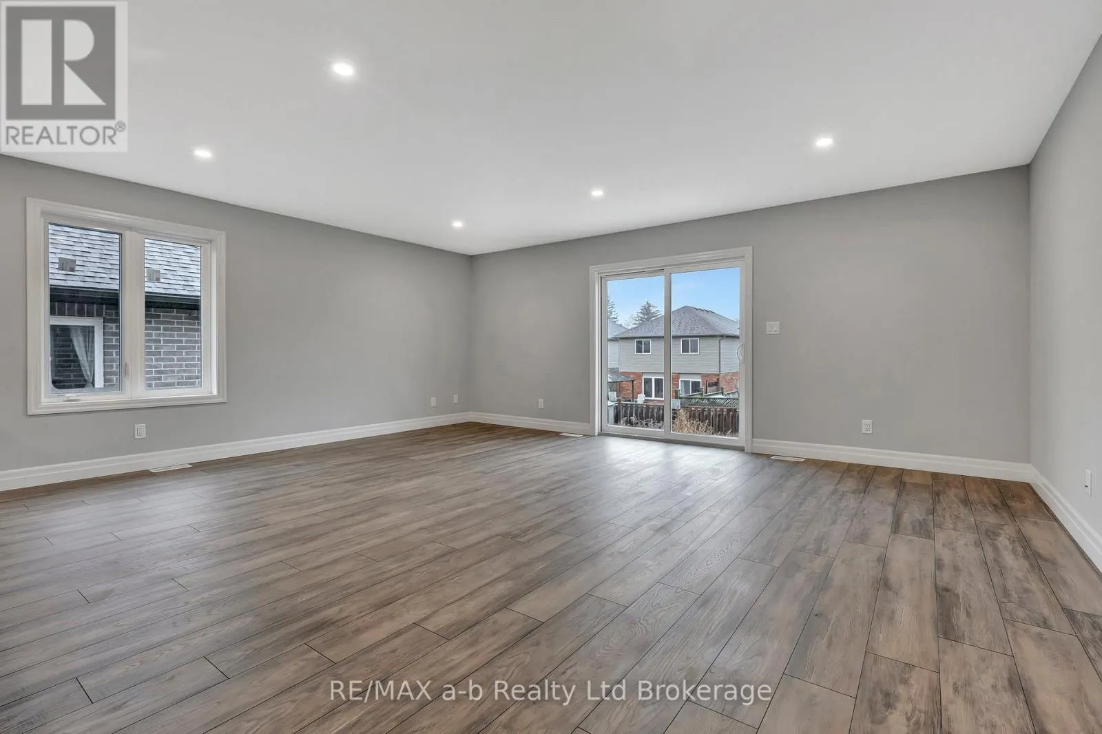 129 LOSSING DRIVE