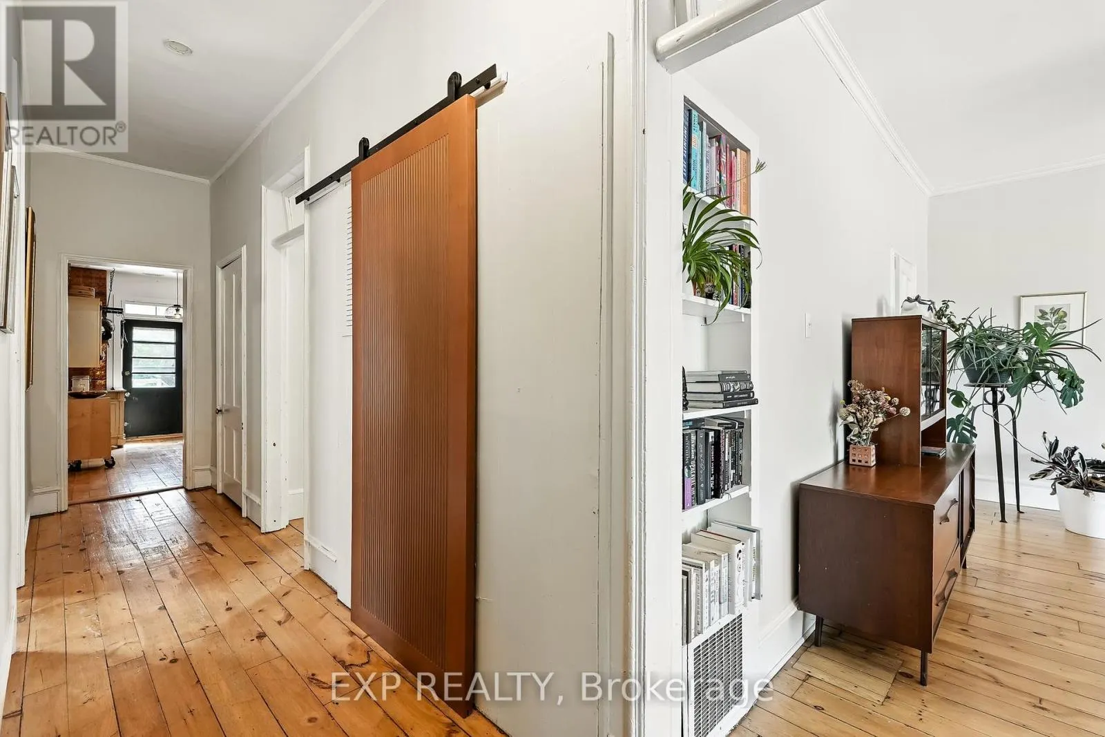 B - 91 MILL STREET N, #B