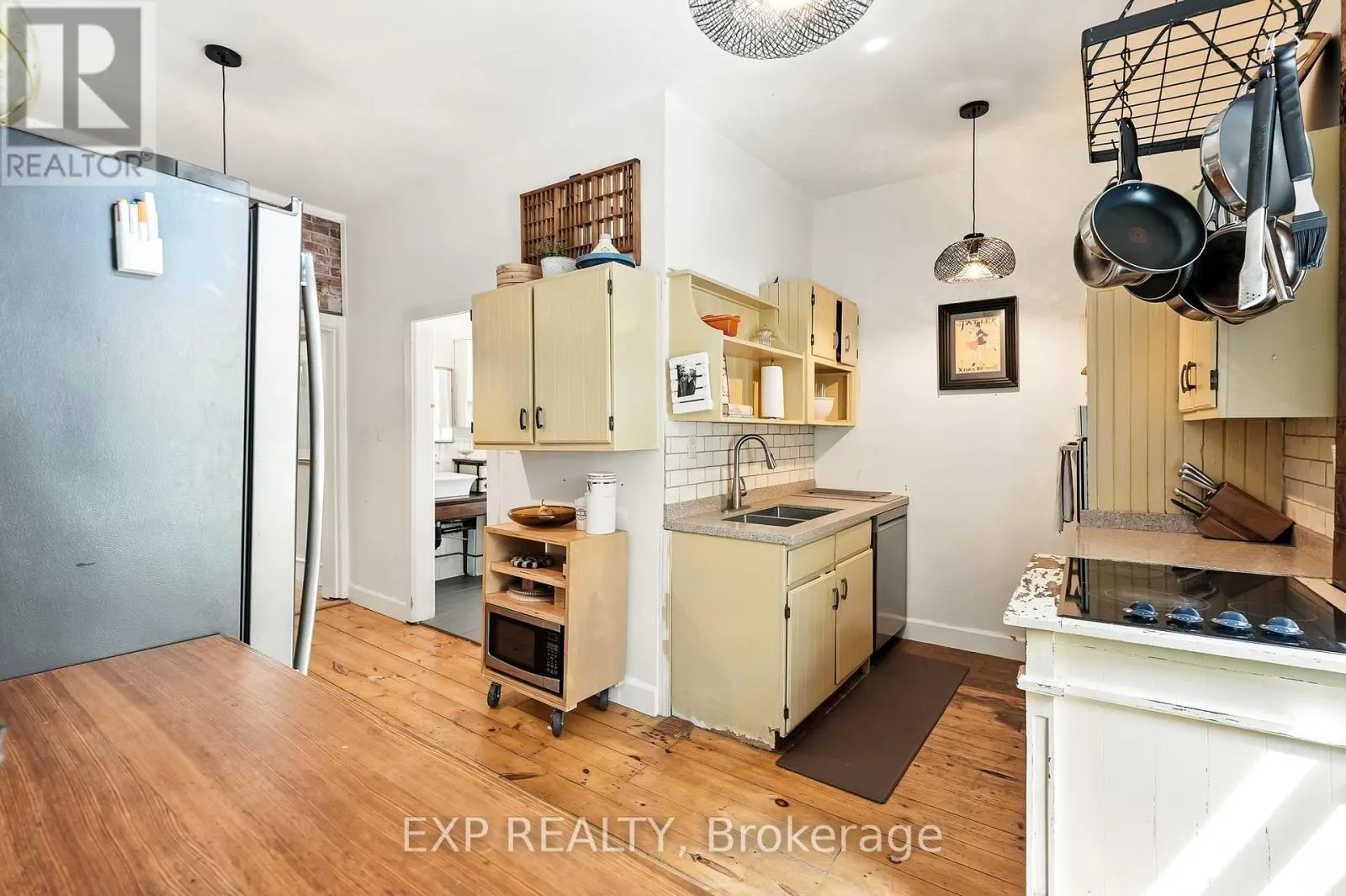 B - 91 MILL STREET N, #B