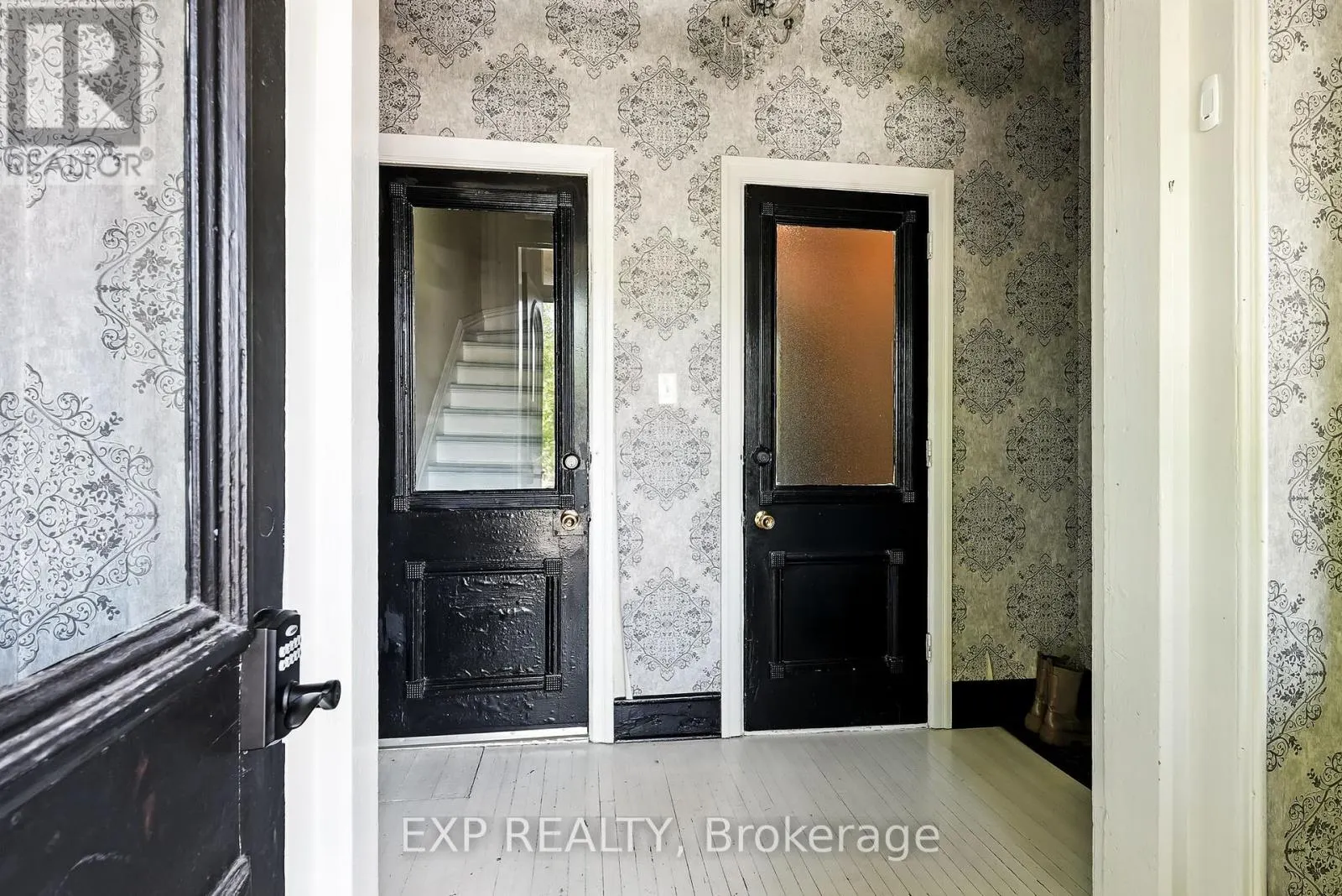 B - 91 MILL STREET N, #B