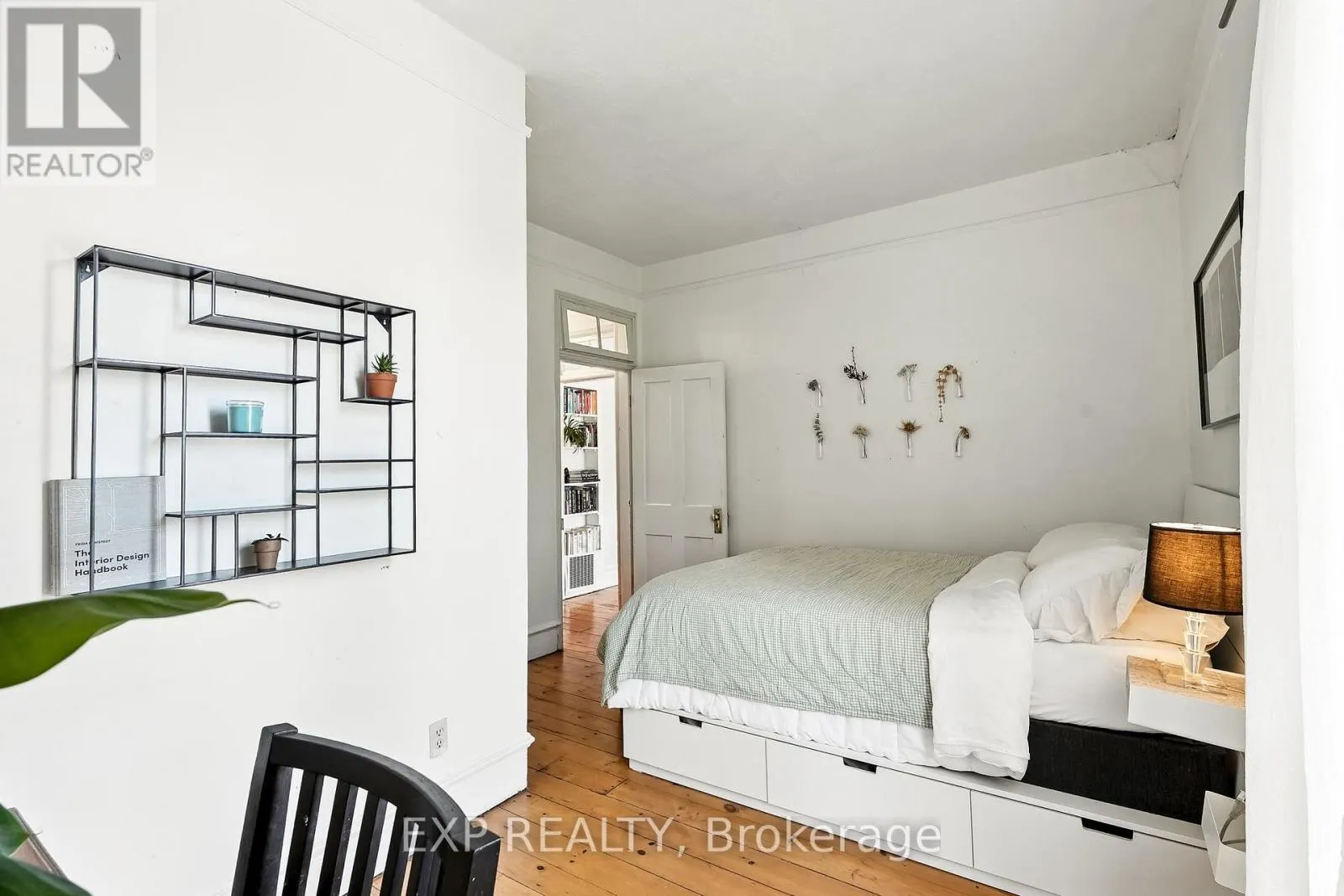 B - 91 MILL STREET N, #B