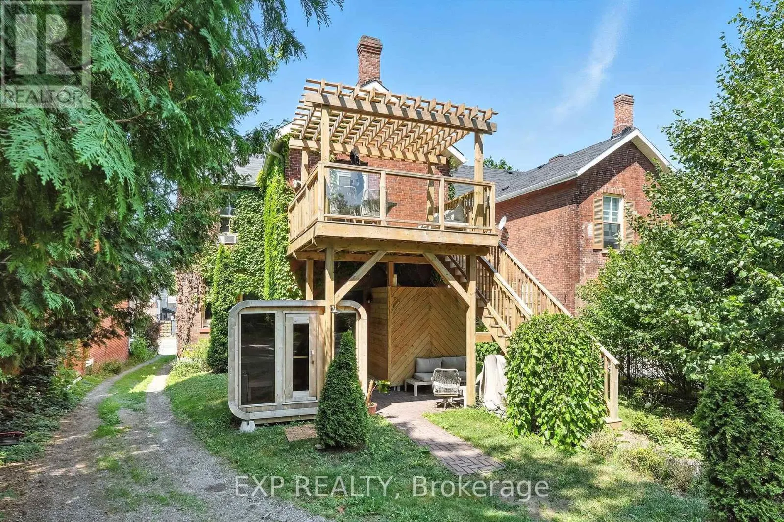 B - 91 MILL STREET N, #B