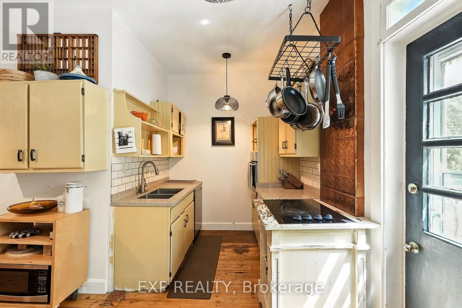 B - 91 MILL STREET N, #B