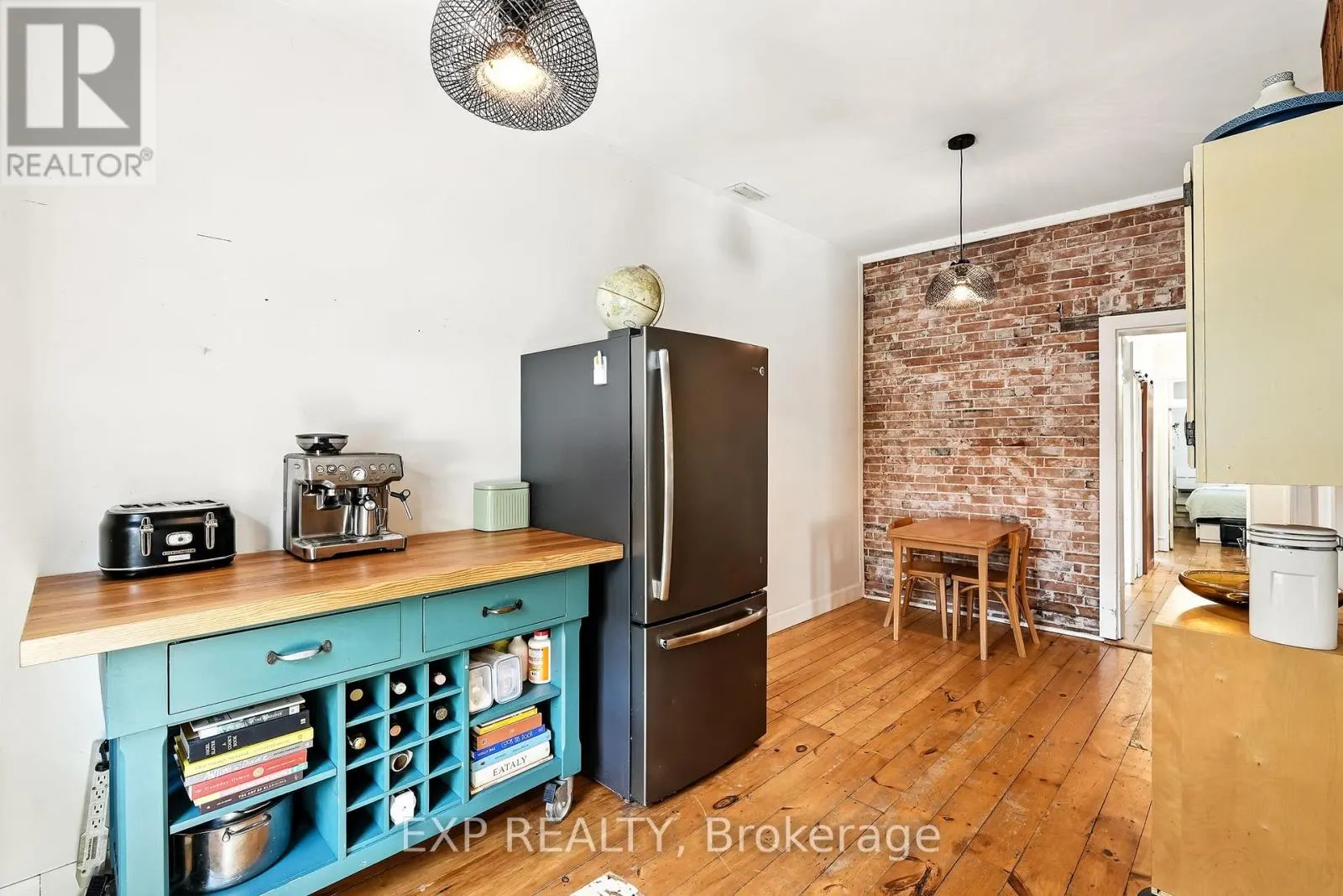 B - 91 MILL STREET N, #B