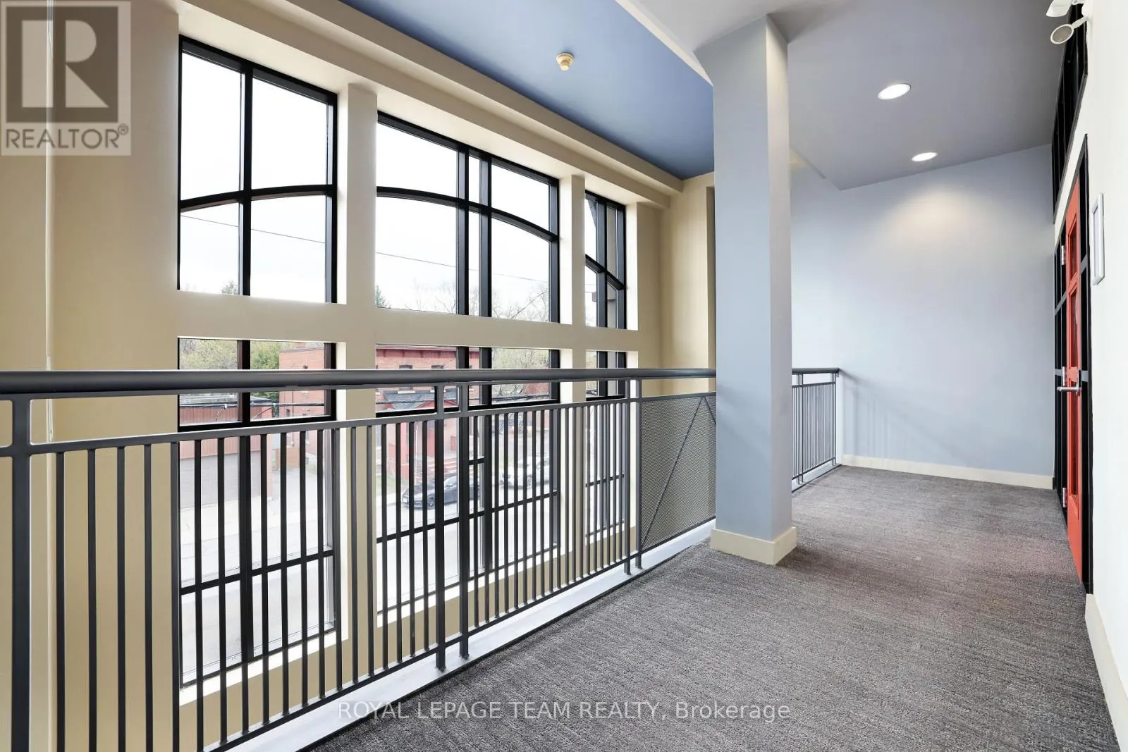 203 - 300 POWELL AVENUE
