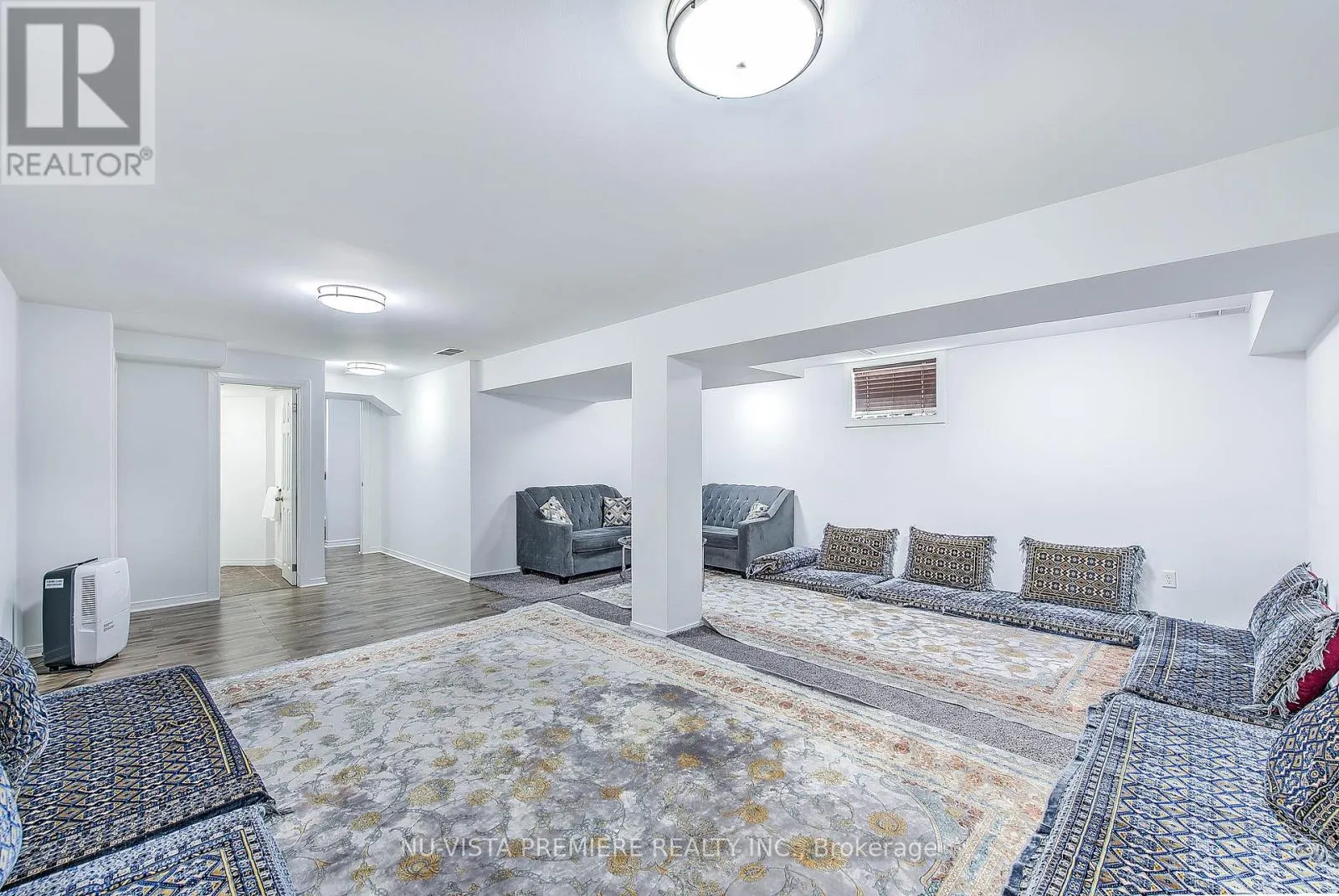 1046 CROSSCREEK CRESCENT