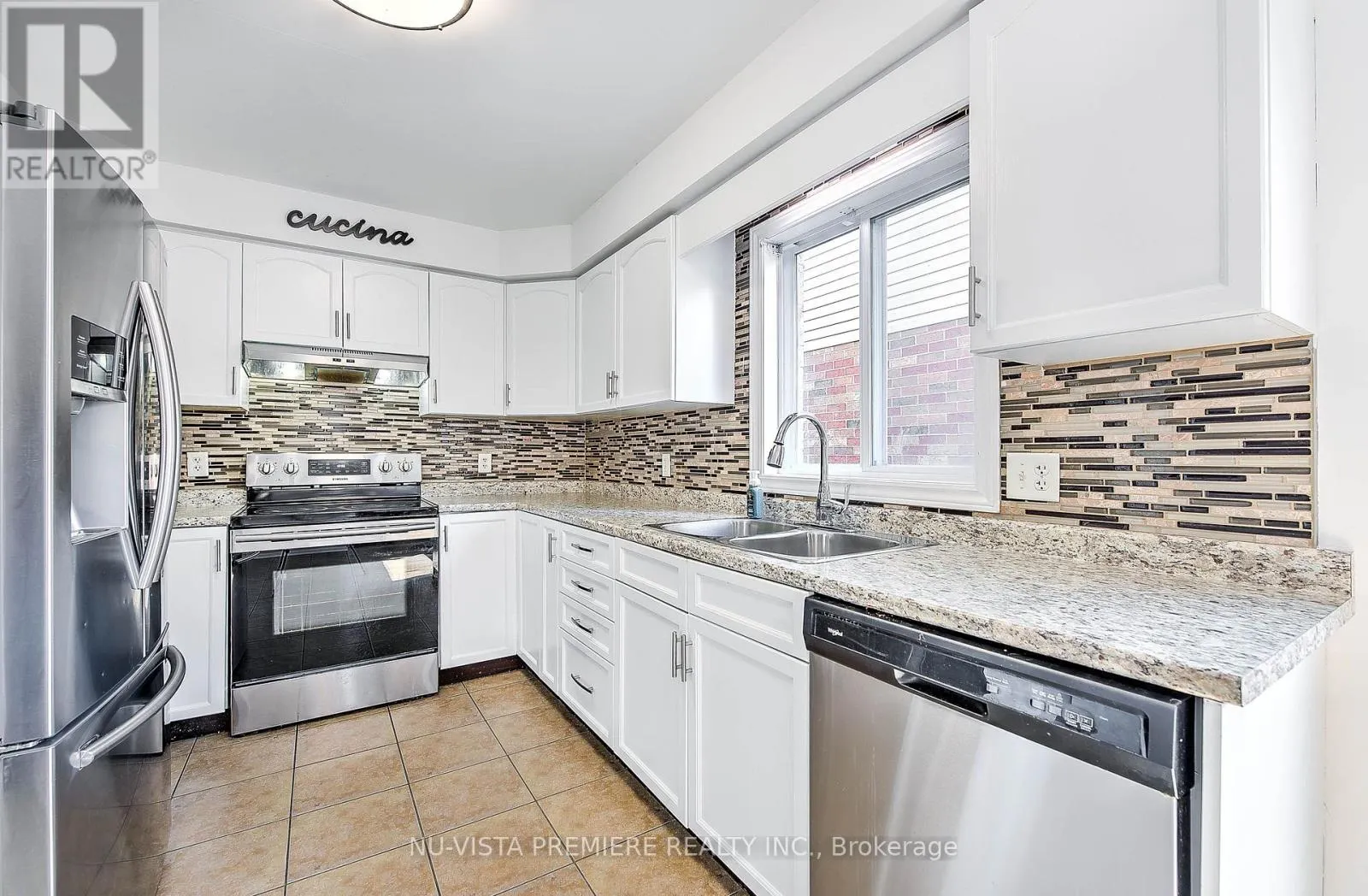 1046 CROSSCREEK CRESCENT