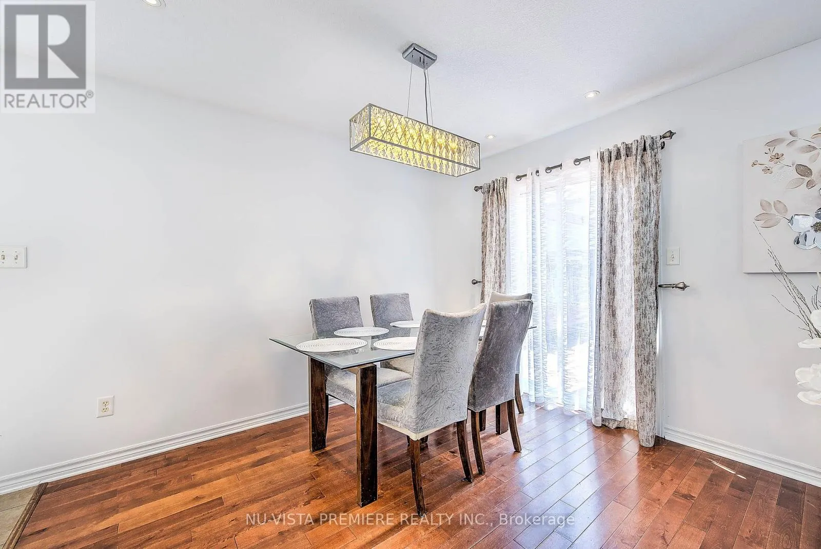 1046 CROSSCREEK CRESCENT