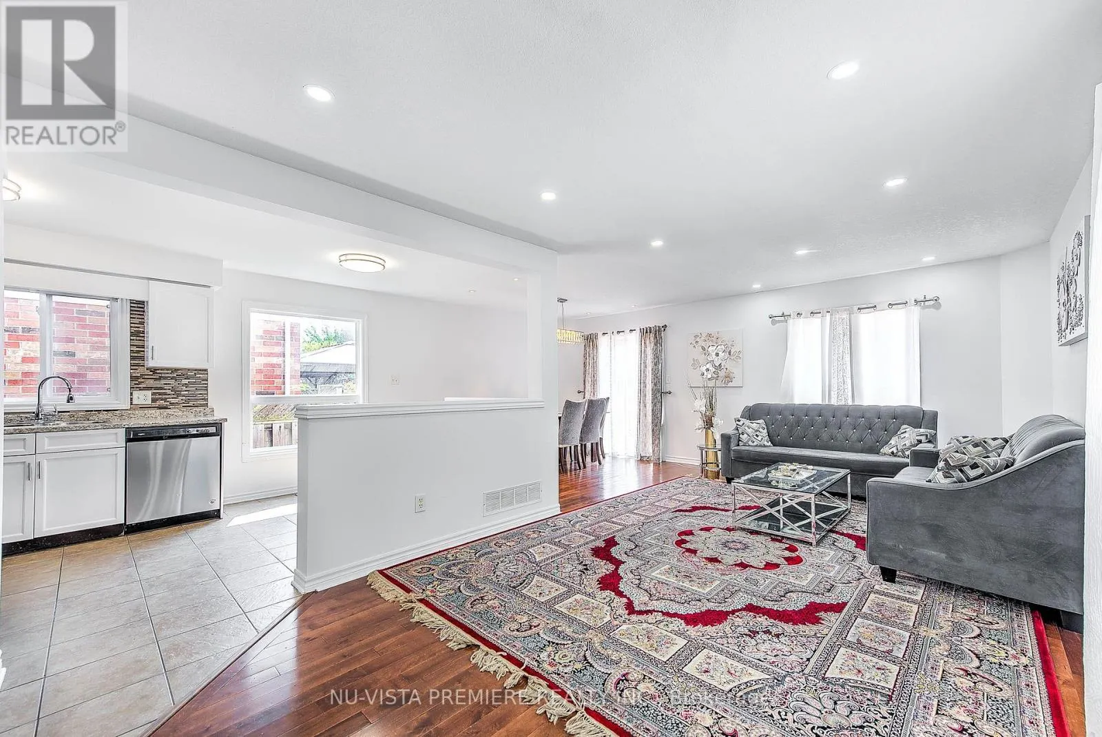 1046 CROSSCREEK CRESCENT