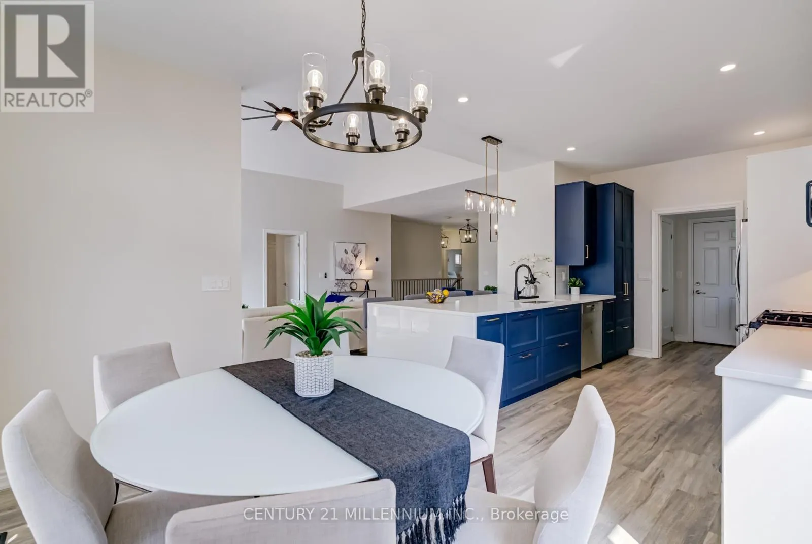 113 - 200 KINGFISHER DRIVE