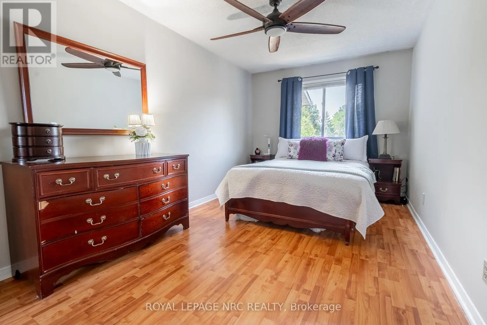 4 - 38 ELMA STREET, #4