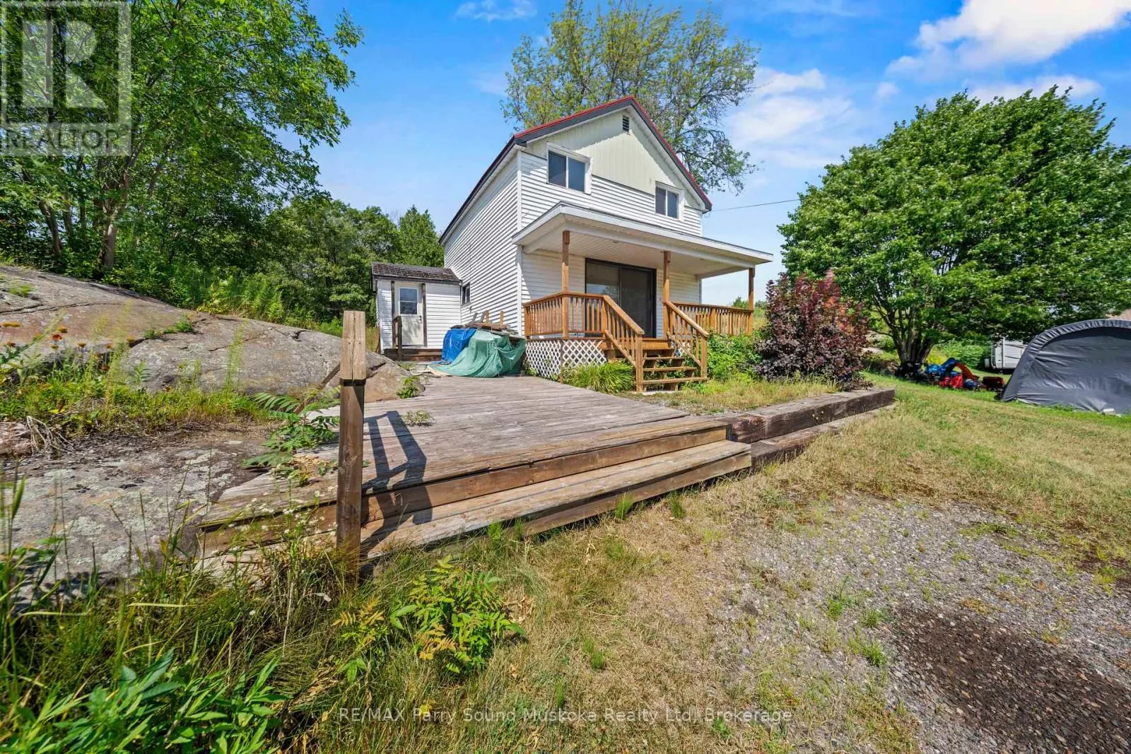 1027 RIVERSIDE DRIVE