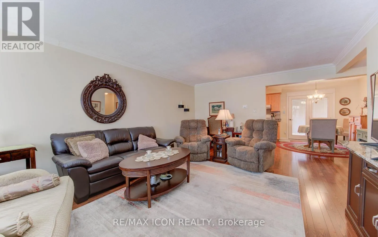 57 - 49 CEDARWOODS CRESCENT