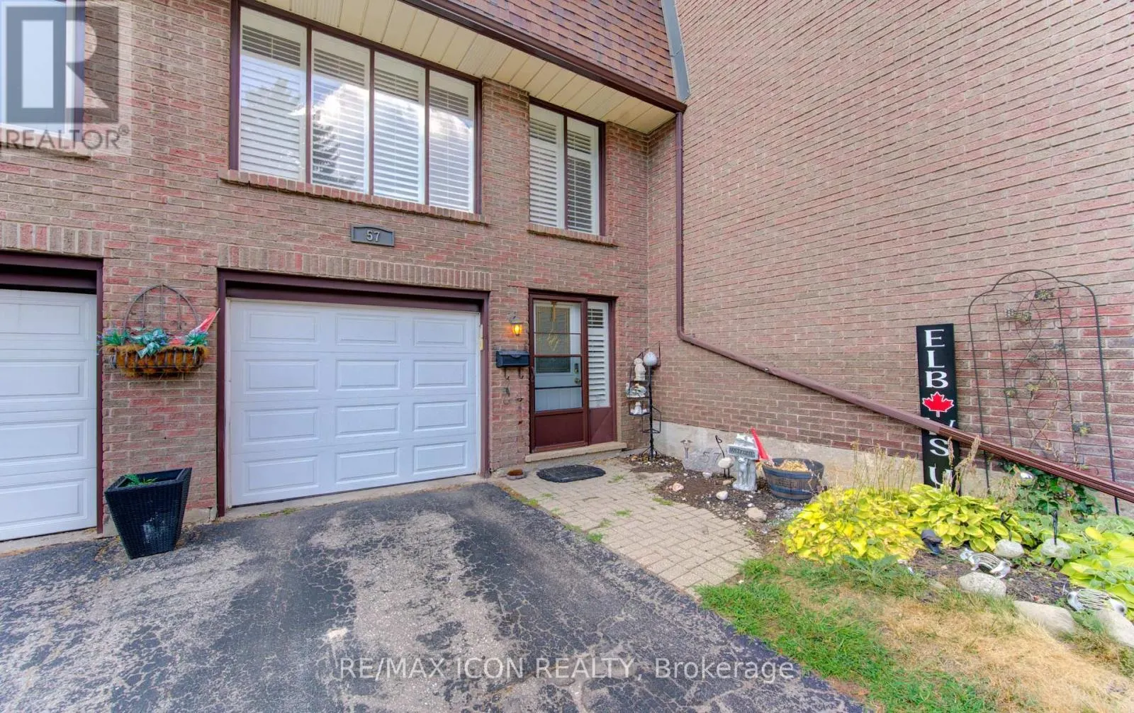 57 - 49 CEDARWOODS CRESCENT