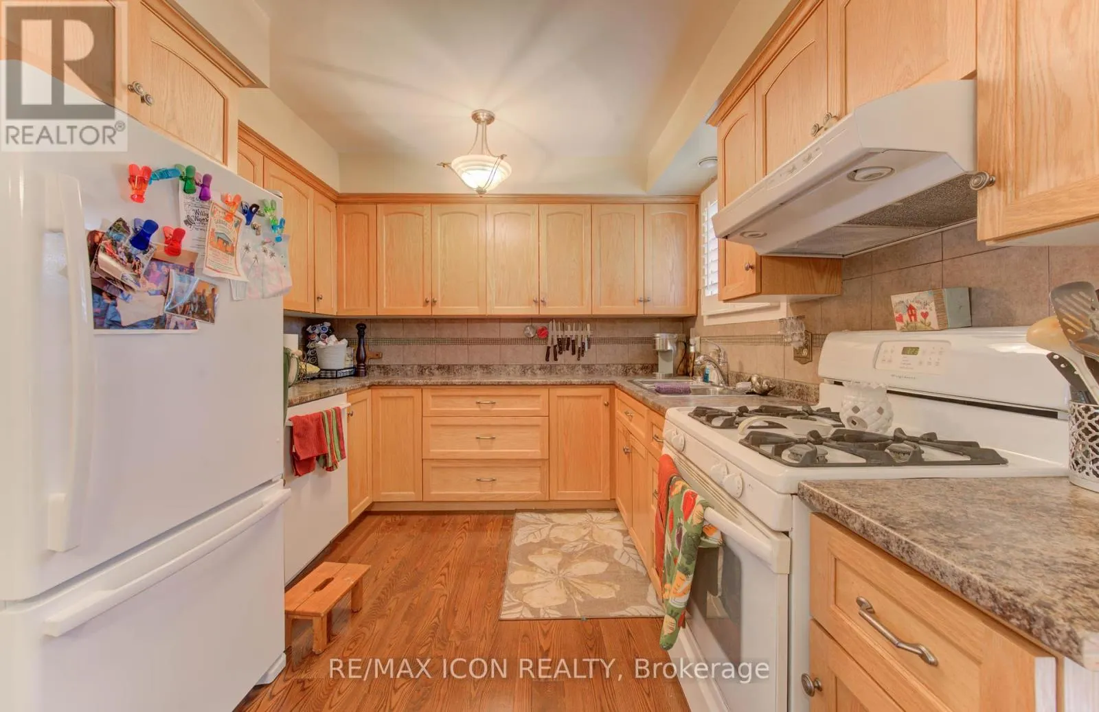 57 - 49 CEDARWOODS CRESCENT