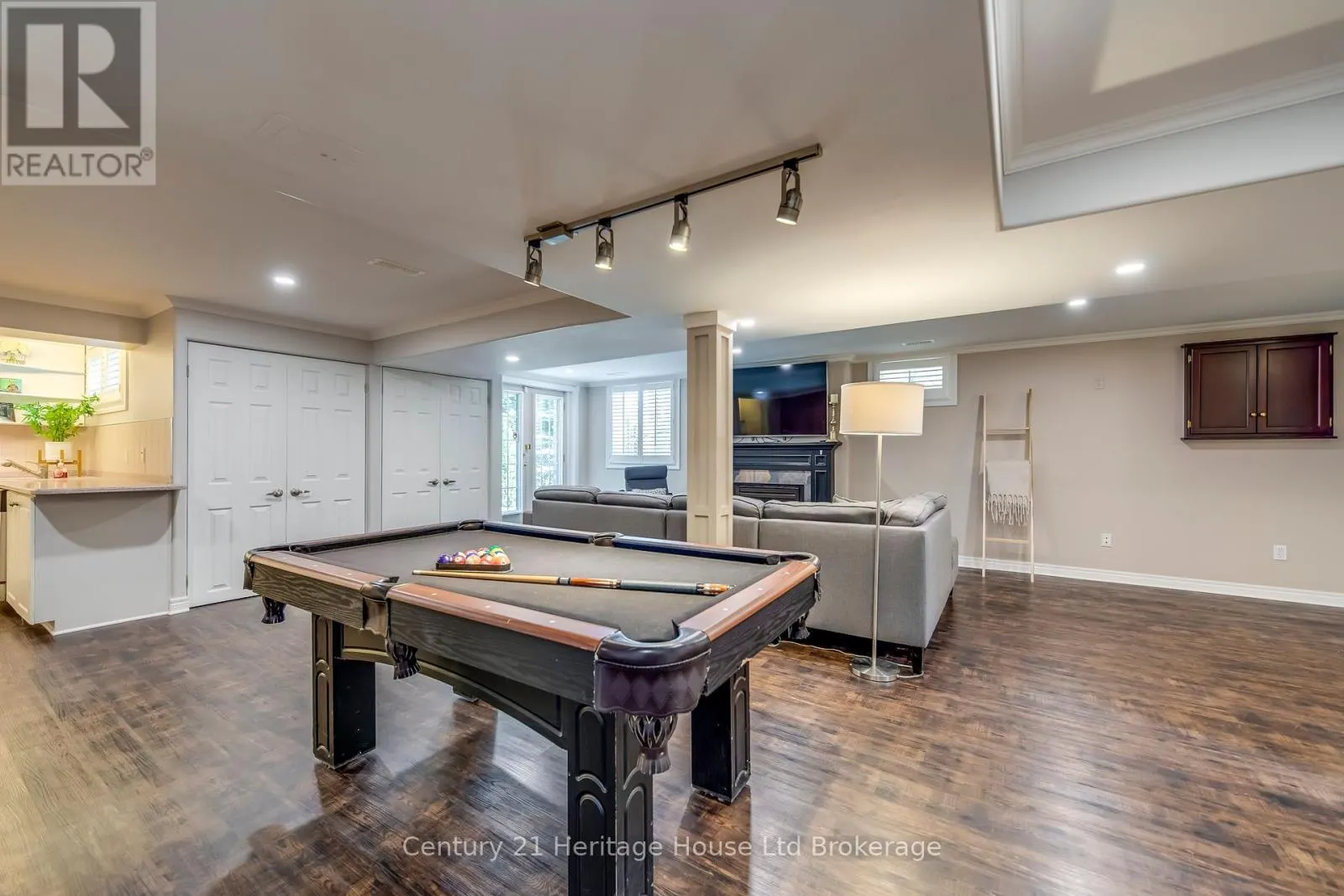 16 SWEETMAN DRIVE