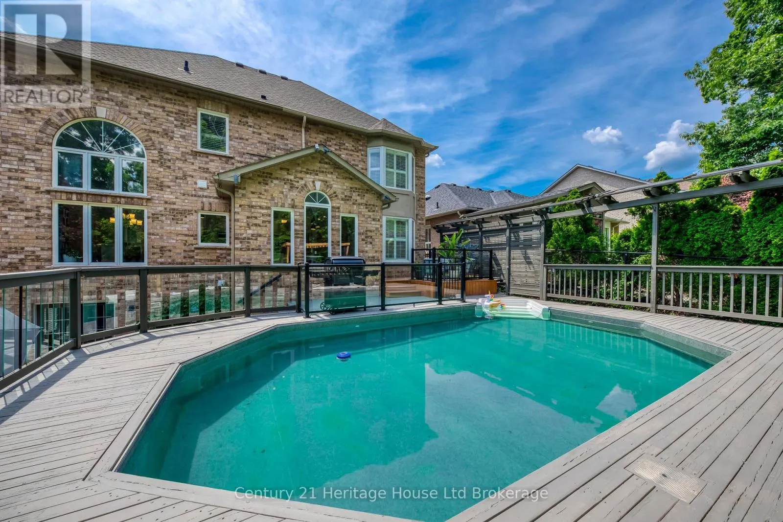 16 SWEETMAN DRIVE