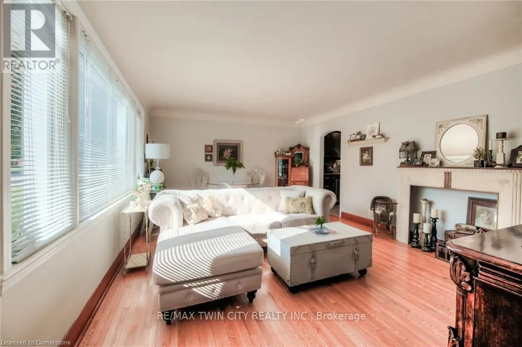 MAIN - 29 SCRIMGER AVENUE