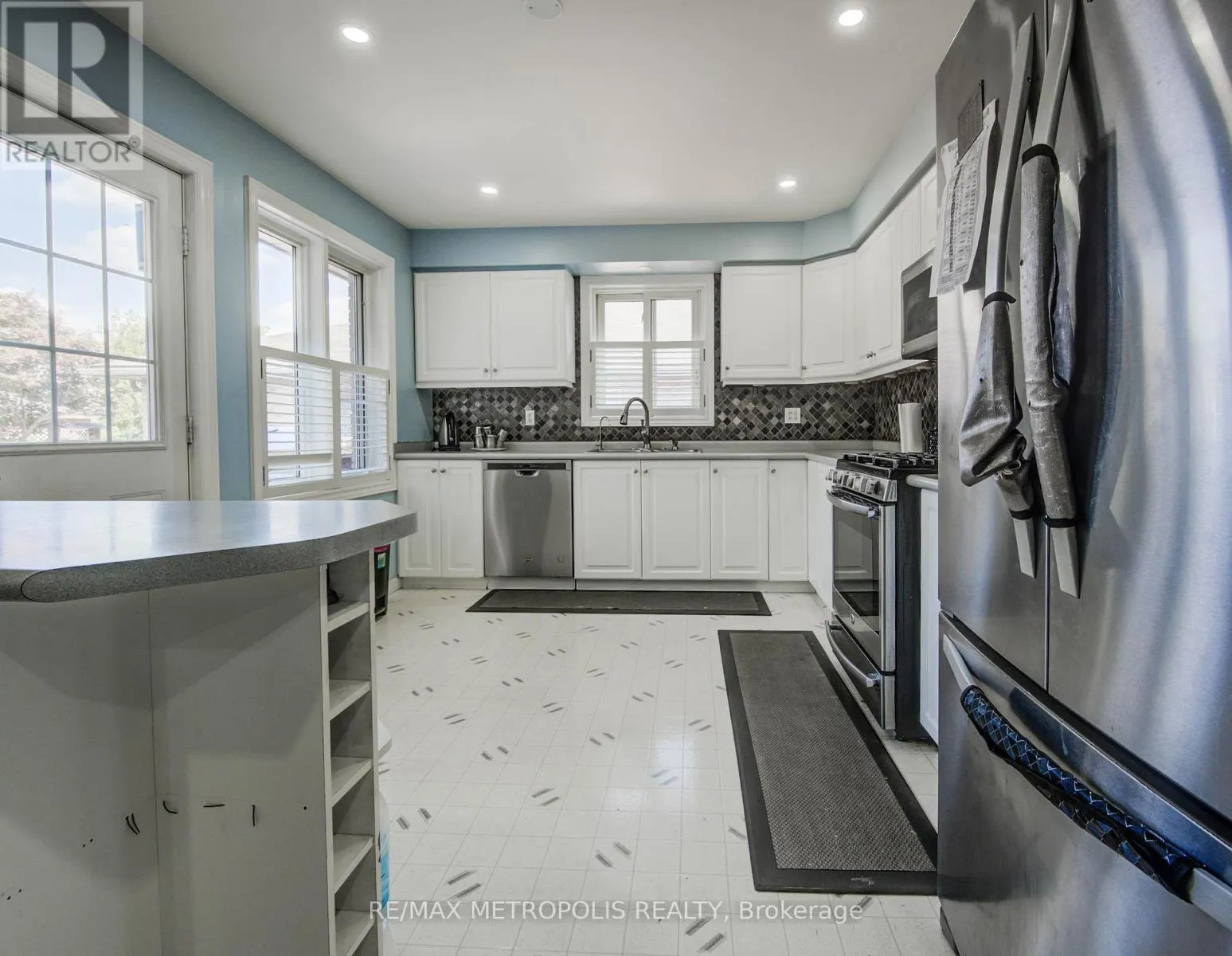 258 SAGINAW PARKWAY