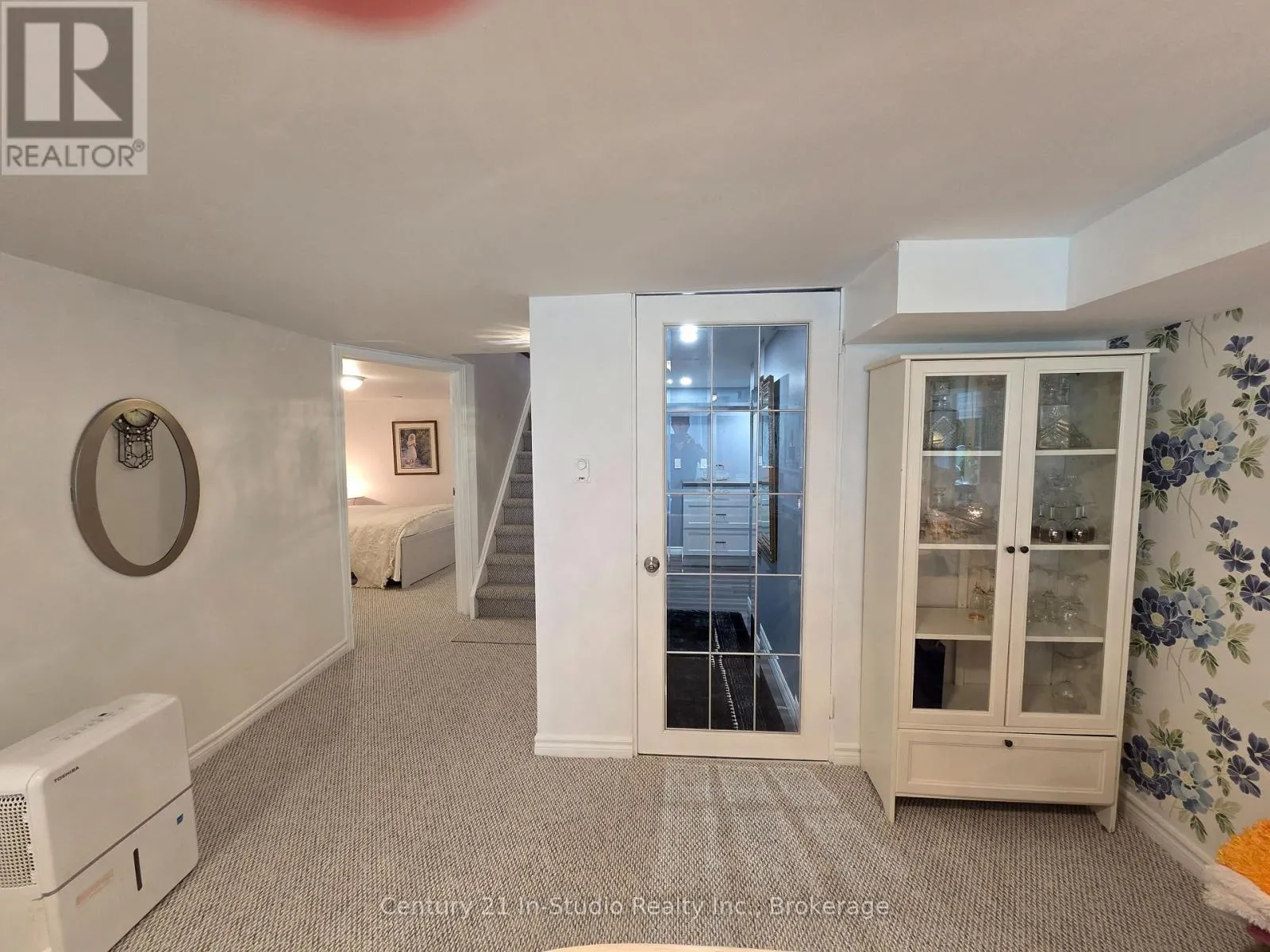 2 - 198 LEOPOLD STREET S, #2