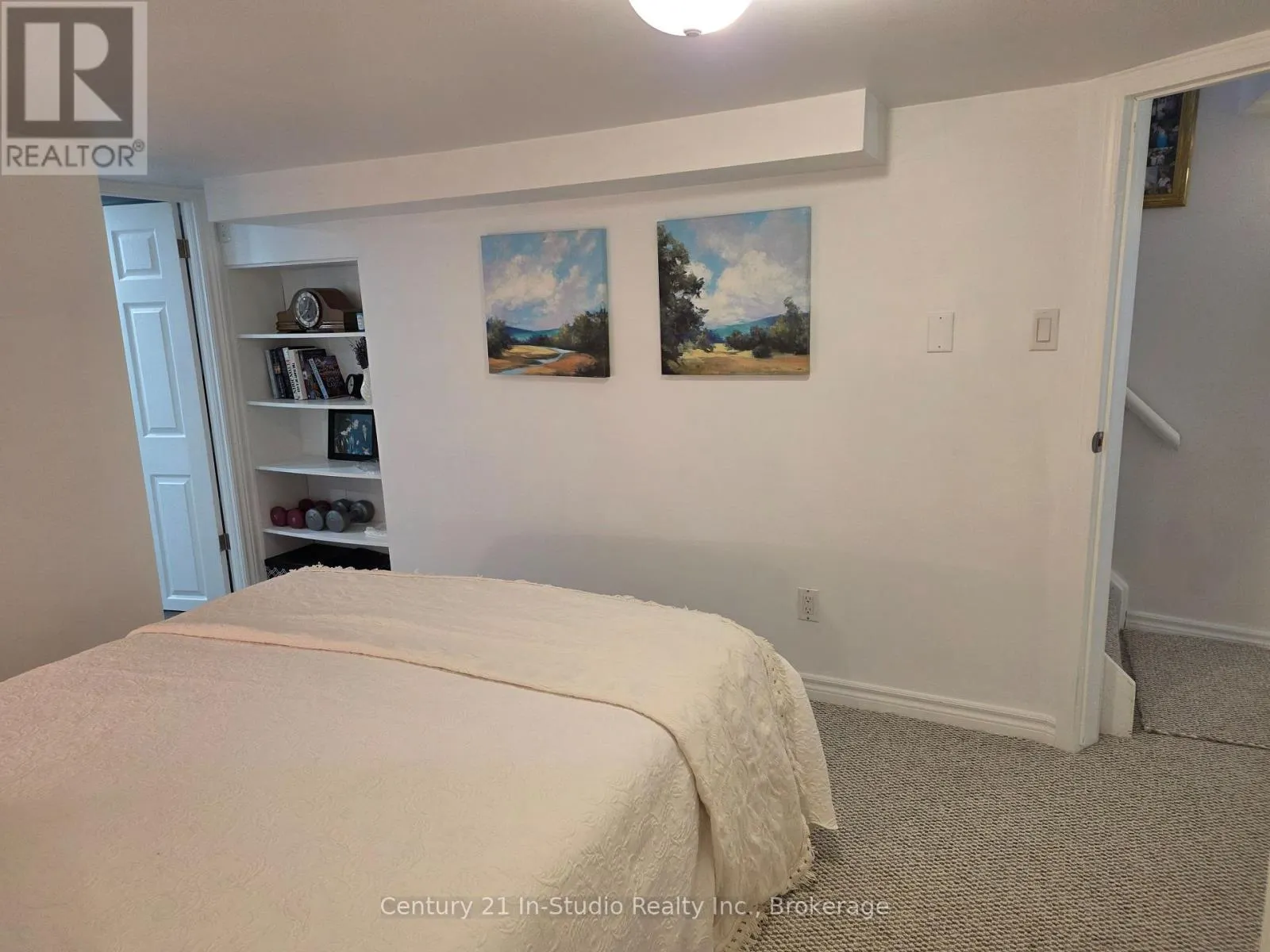 2 - 198 LEOPOLD STREET S, #2