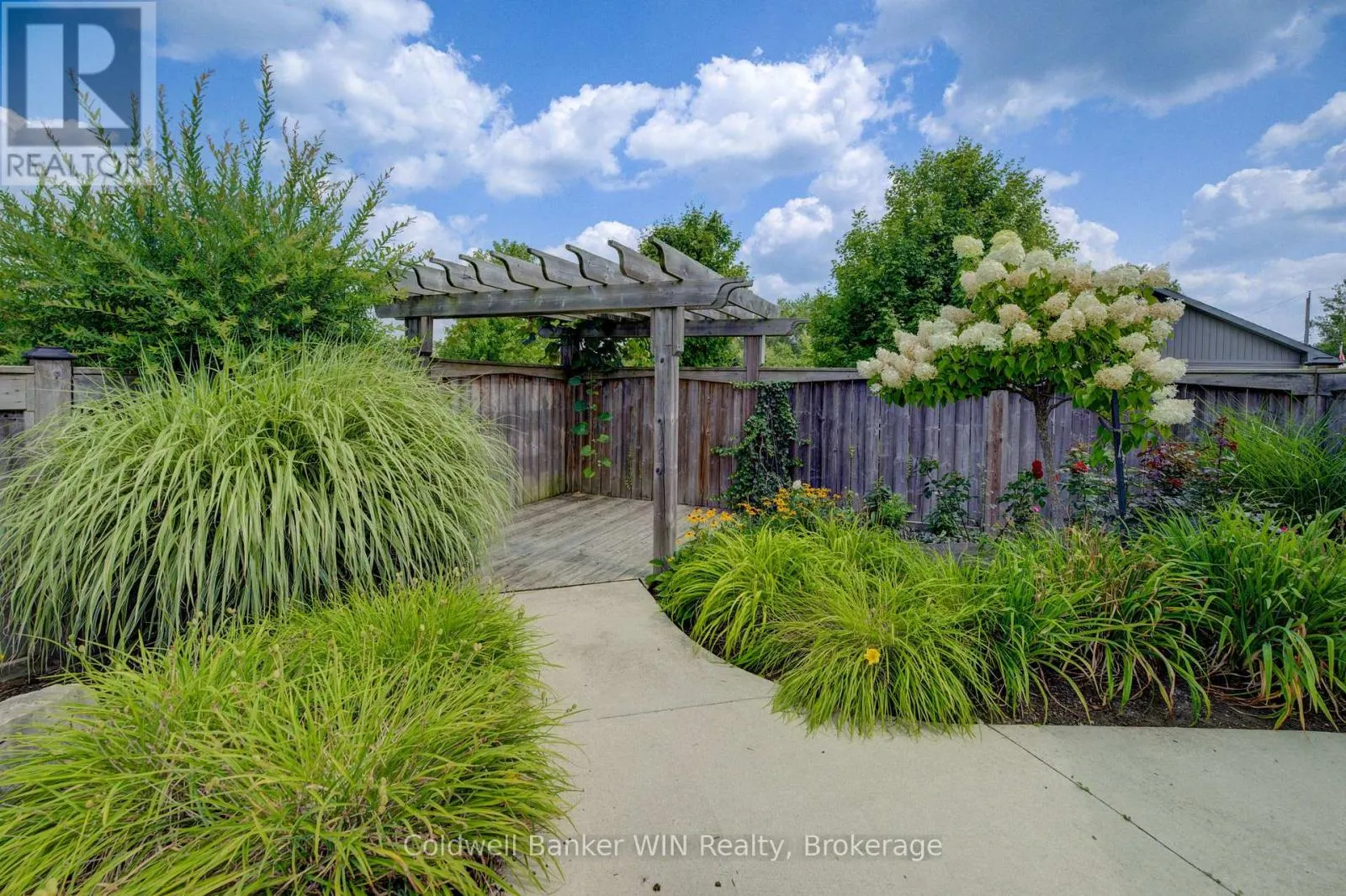 22 REGENCY DRIVE