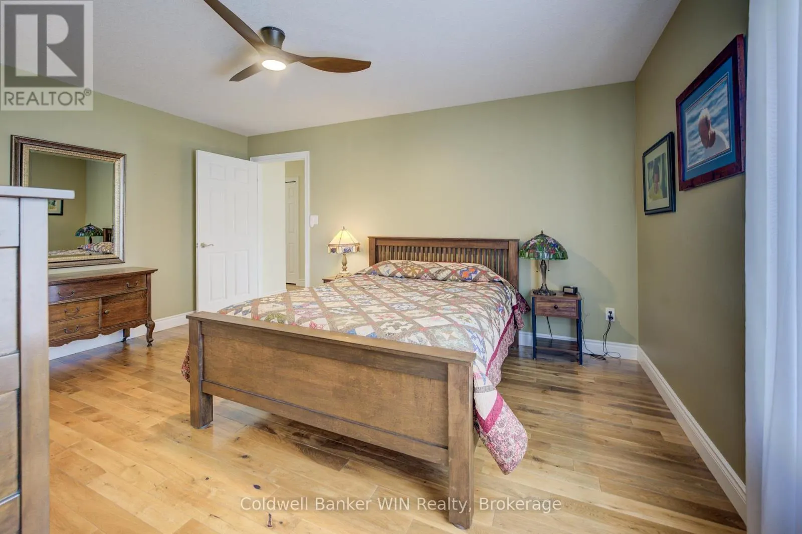 22 REGENCY DRIVE