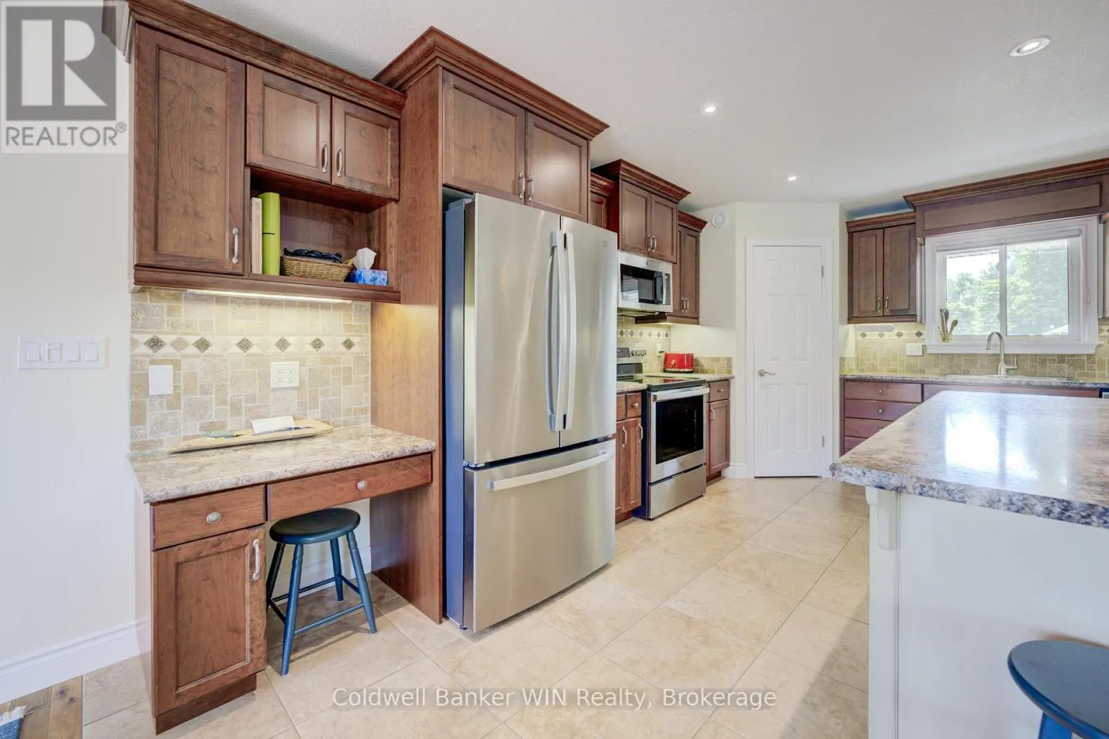 22 REGENCY DRIVE