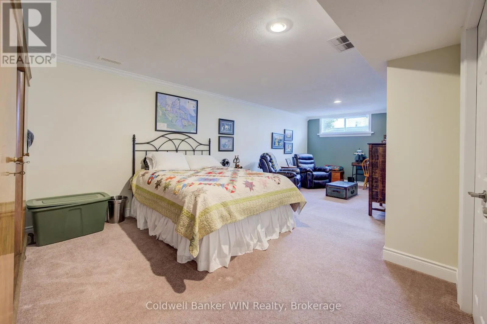22 REGENCY DRIVE