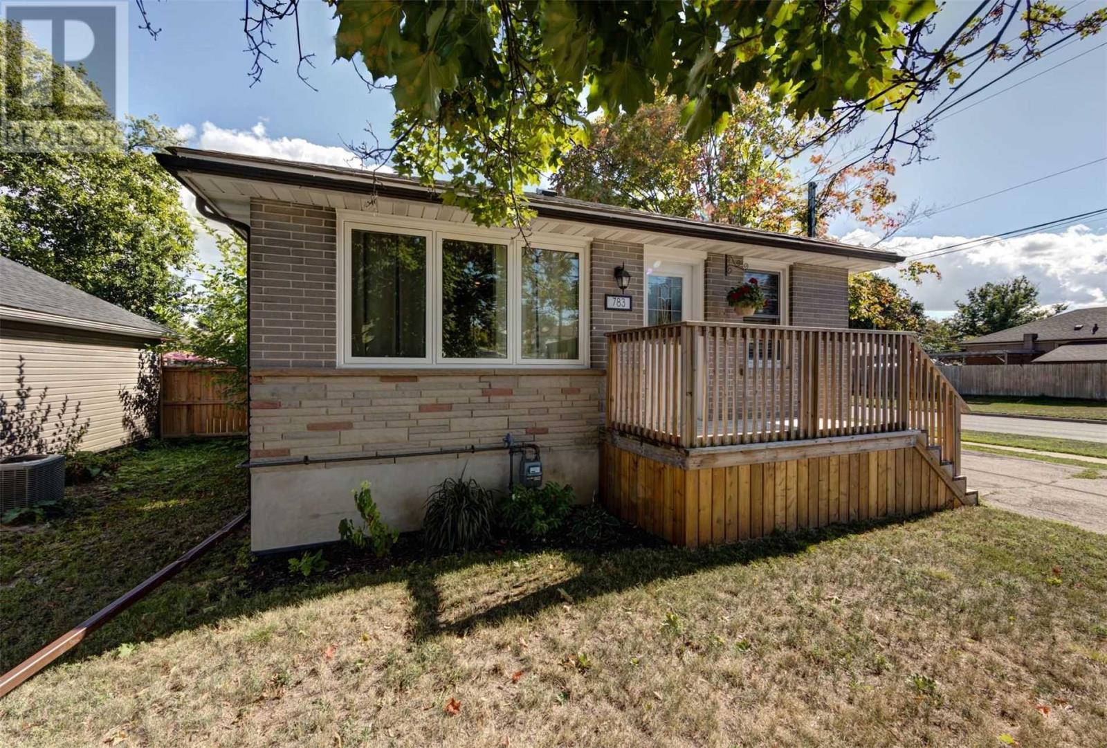 783 CHAMBERLAIN ST, (MLS® 4318185) See this property for sale in