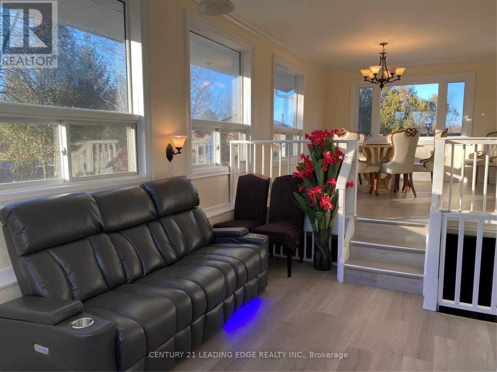 Listing X5566829 - Large Photo # 2