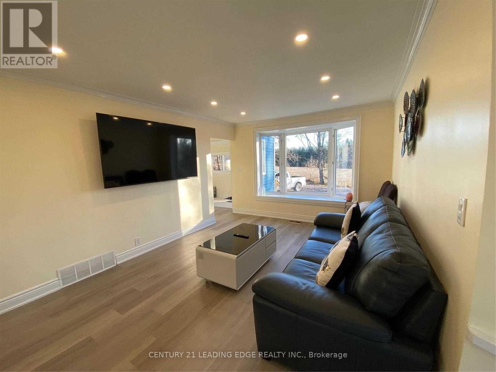 Listing X5566829 - Large Photo # 3