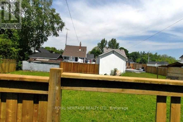 - YEOVIL LANE, Port Hope