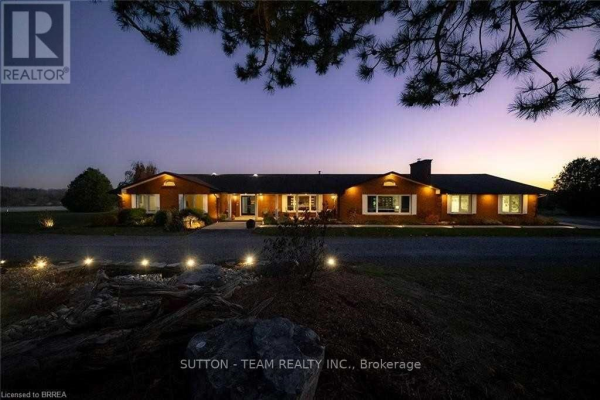 1222 HIGHWAY 5 RD W, Hamilton