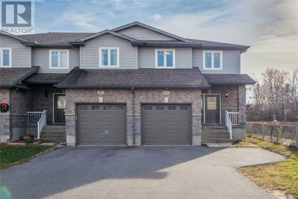 923 BLOSSOM ST, Kingston
