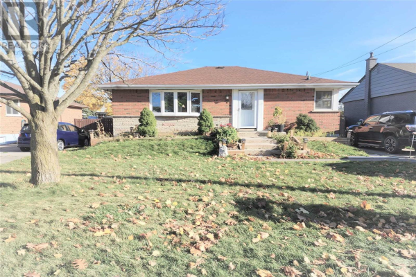 172 FERNWOOD CRES, Hamilton