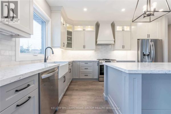 10 CARRIAGE CROSSING, Mapleton